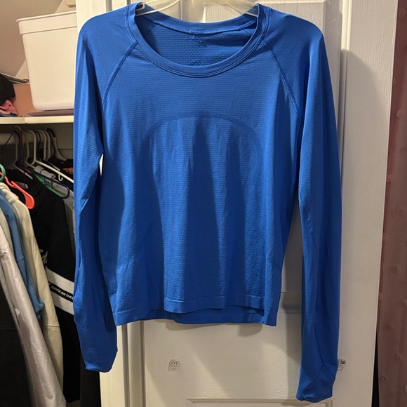 Lululemon Blue Long Sleeve Swiftly Tech - Picture 1 of 5